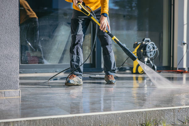 Best Commercial Pressure Washing  in Willmsburg, IA